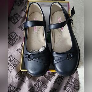 Laura Ashley school shoe, size 2 in Navy